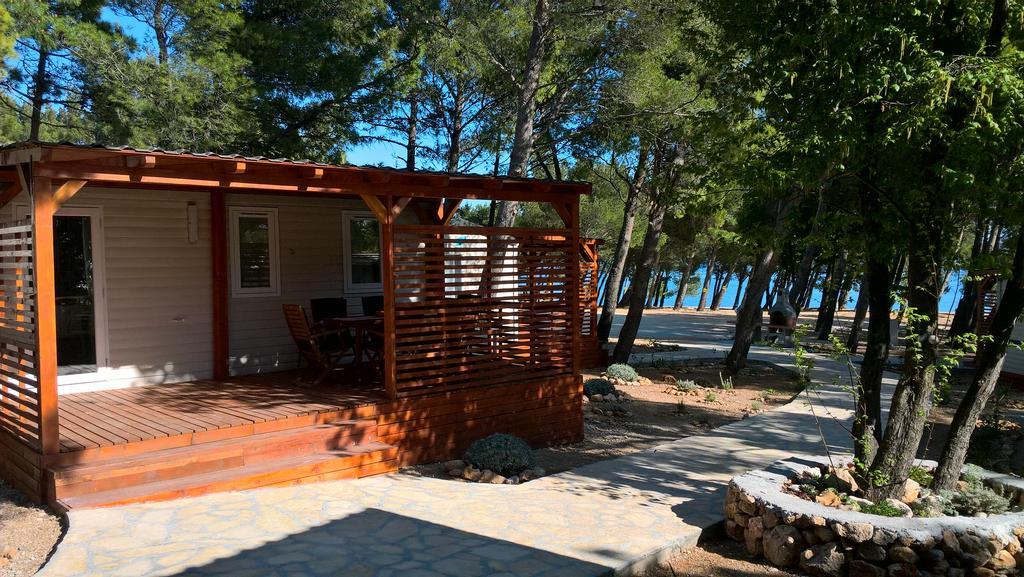 Mobile Home Navis Starigrad Paklenica Eksteriør bilde